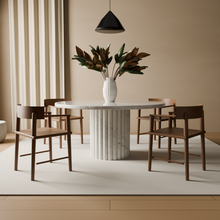 Rotonda Pedestal Dining Table