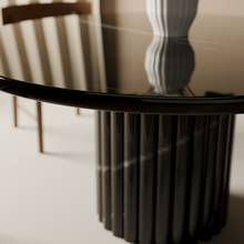 Rotonda Pedestal Dining Table