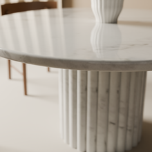 Rotonda Pedestal Dining Table